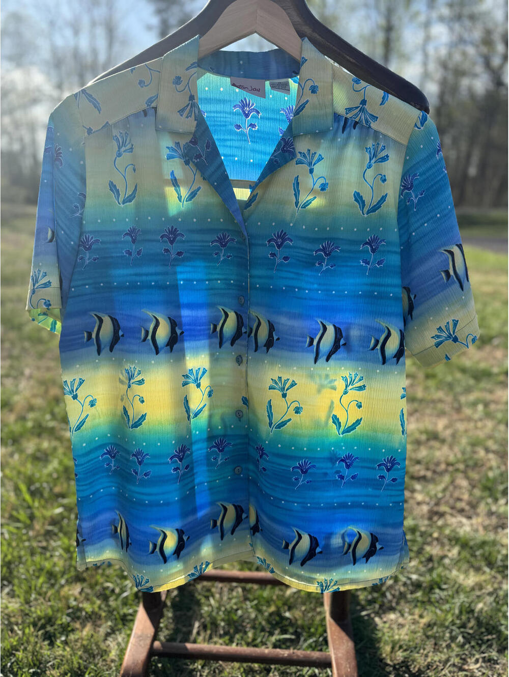 TanJay Women's Size 14 Short Sleeve Fish Print Blouse #200